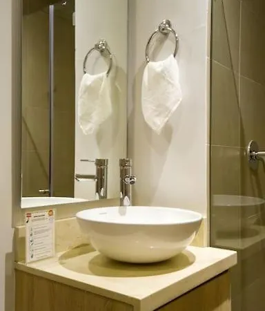 Beautiful! Brand New In Location! Apartamento Cartagena