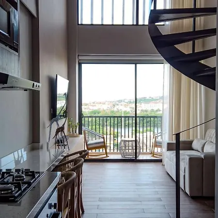 Beautiful! Brand New In Location! Apartamento