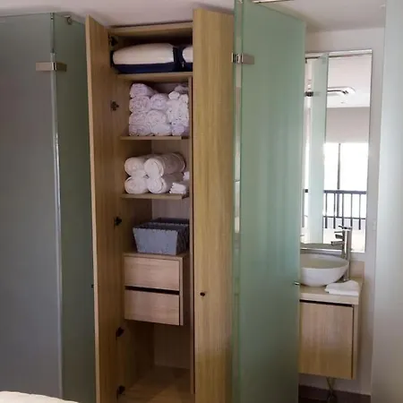 Beautiful! Brand New In Location! Apartamento *