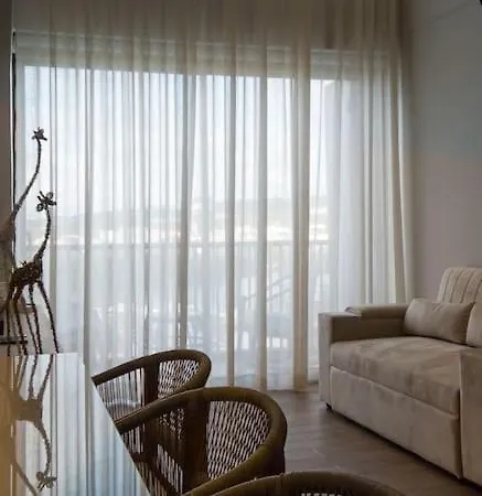 Beautiful! Brand New In Location! Apartamento Cartagena