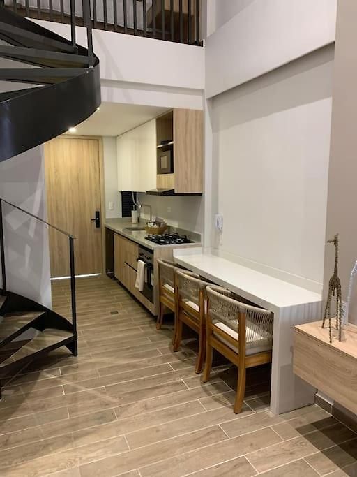 Beautiful! Brand New In Location! Apartamento Cartagena