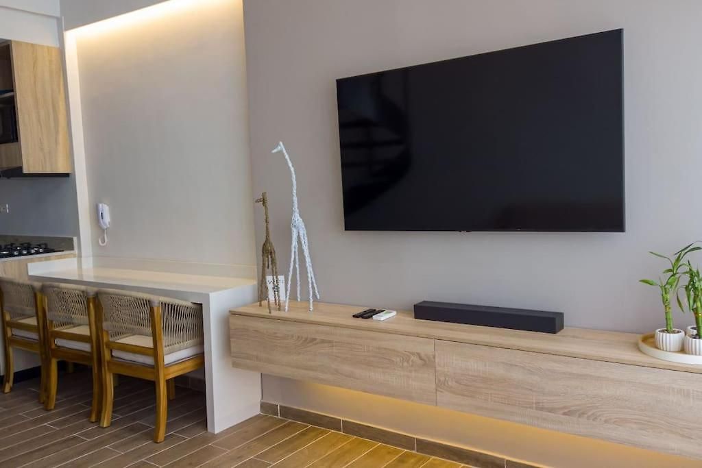 Apartamento Beautiful! Brand New In Location!